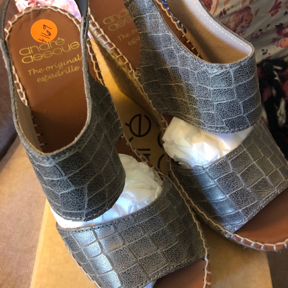 Silver Pewter Snakeprint Wedges